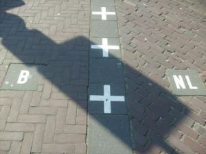 Another Border line from Baarle-Nassau. And this time this line is on a footpath!